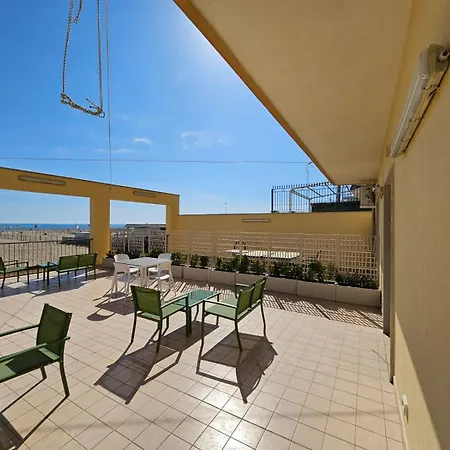 Ξενοδοχείο με διαμερίσματα Lbr