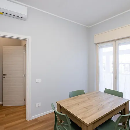 Lbr Aparthotel 3*